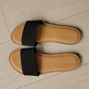 Strapped sandal